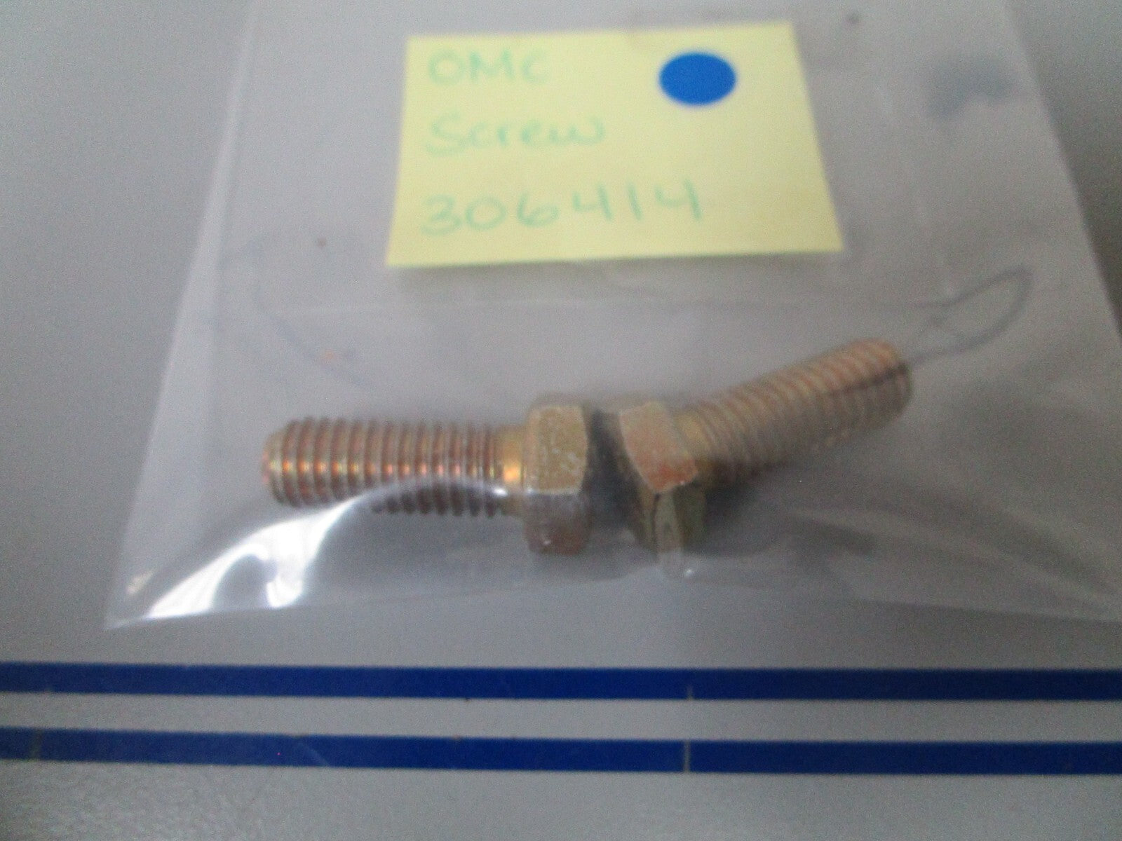*NEW OEM* (LOT OF 2) 0810 OMC Johnson Evinrude Screw 306414 0306414