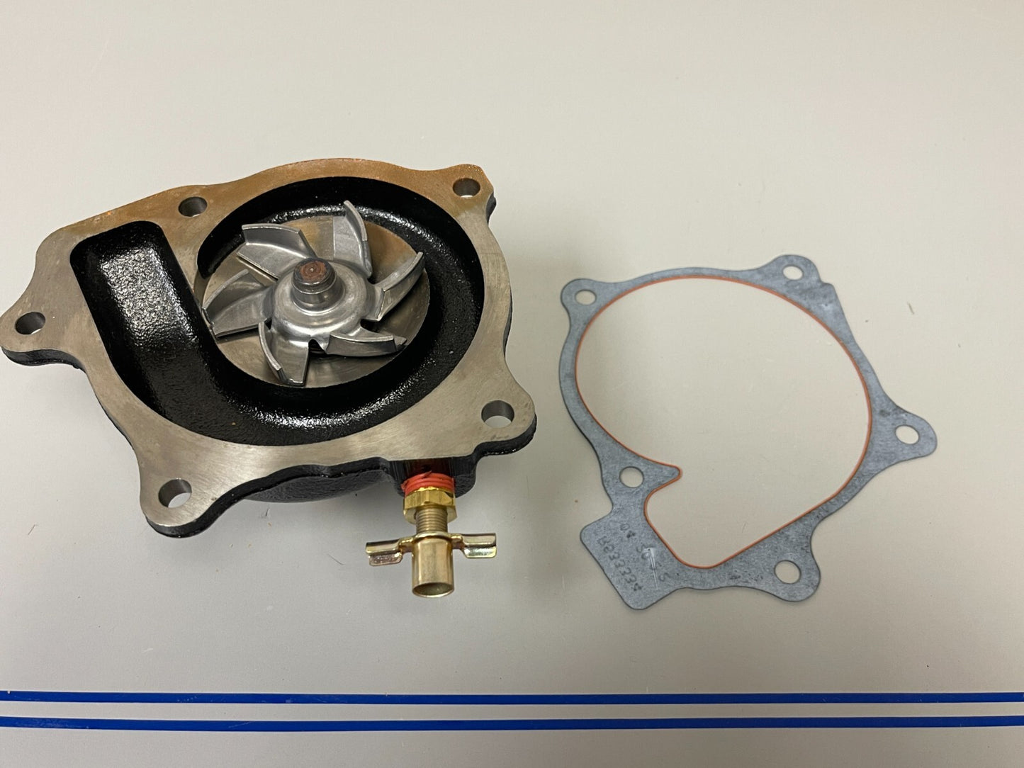 *NEW OEM* 0720 John Deere Water Pump SE502114