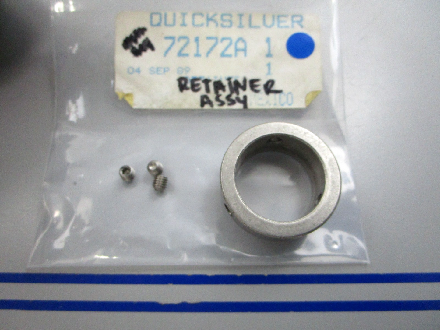 NEW OEM 72172A 1 Mercury Quicksilver Retainer Assembly 0810