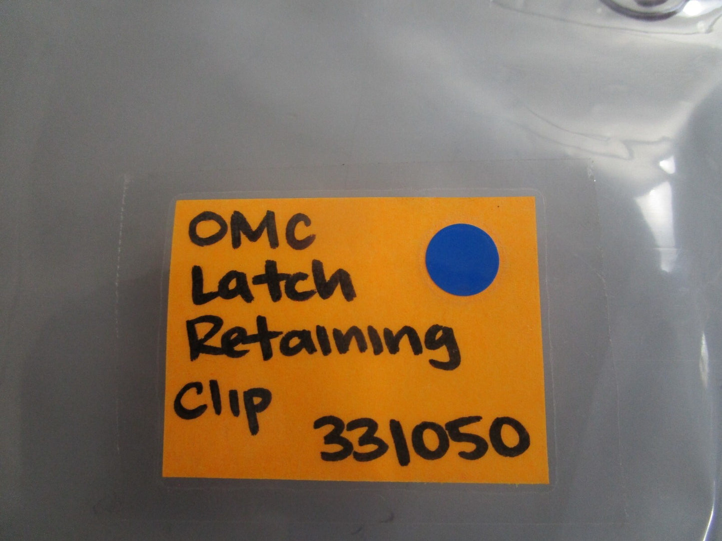 *NEW OEM* 0720 OMC Johnson Evinrude Latch Retaining Clip 331050 0331050