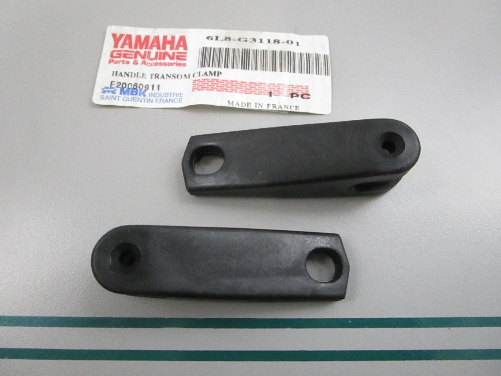 NEW OEM (LOT OF 2) 6L8-G3118-01-00 Yamaha Transom Clamp Handle 0810