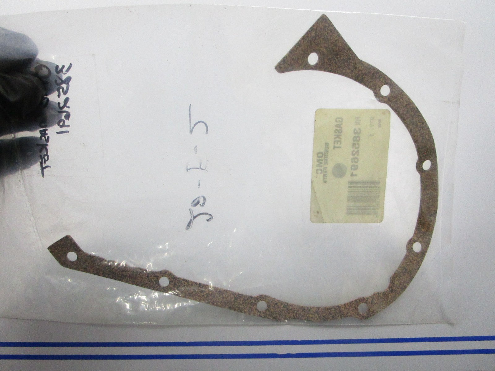 NEW OEM 3852691 OMC Johnson Evinrude Gasket 0810