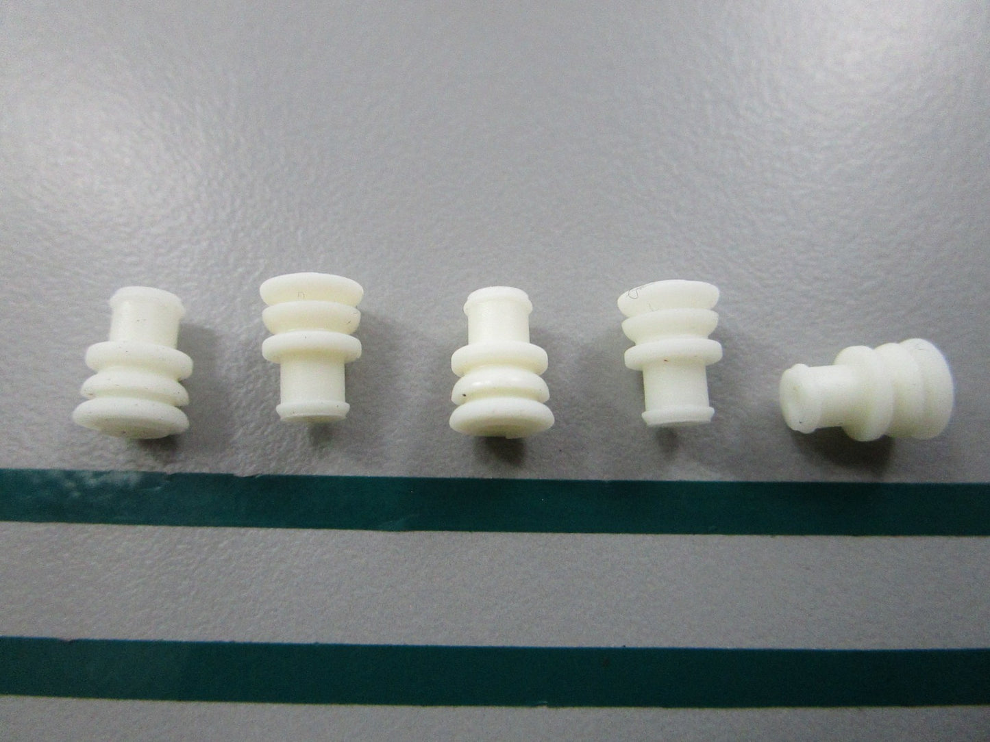 NEW (LOT OF 5) 278000999 Sea-Doo Wire Seal 0810