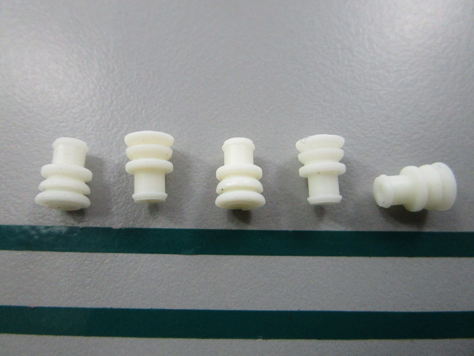 NEW (LOT OF 5) 278000999 Sea-Doo Wire Seal 0810
