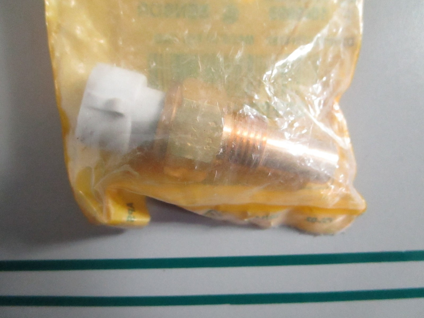 NEW OEM 154-9999 CAT Sensor 0820