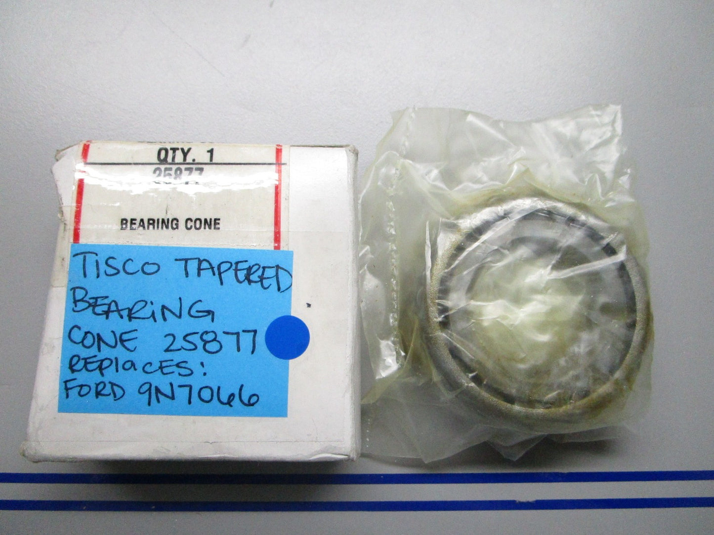*NEW* 0810 Tisco Tapered Bearing Cone 25877 Replaces: Ford 9N7066