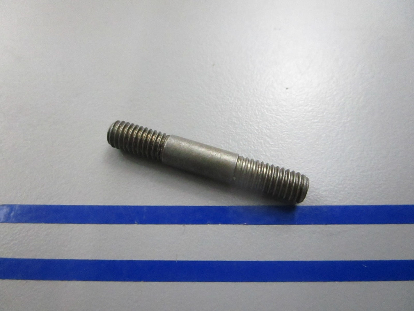 NEW OEM 16-30172 Mercury Quicksilver Stud 0810