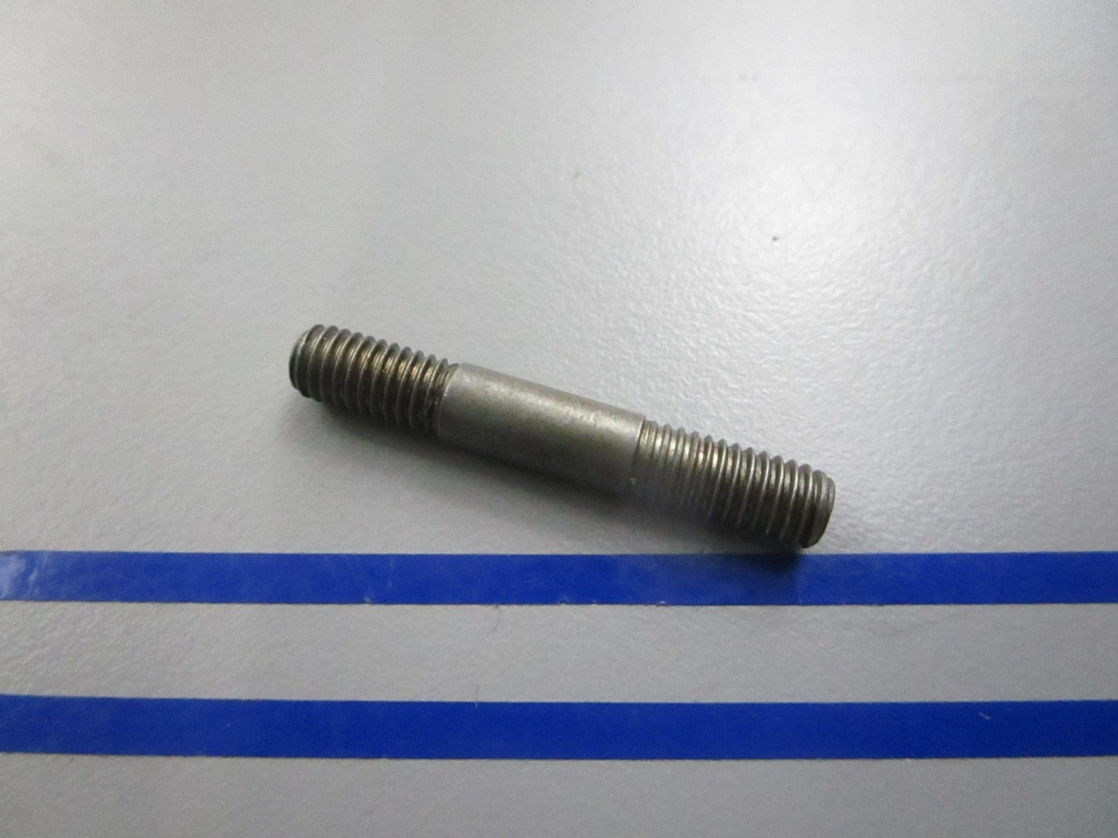 NEW OEM 16-30172 Mercury Quicksilver Stud 0810