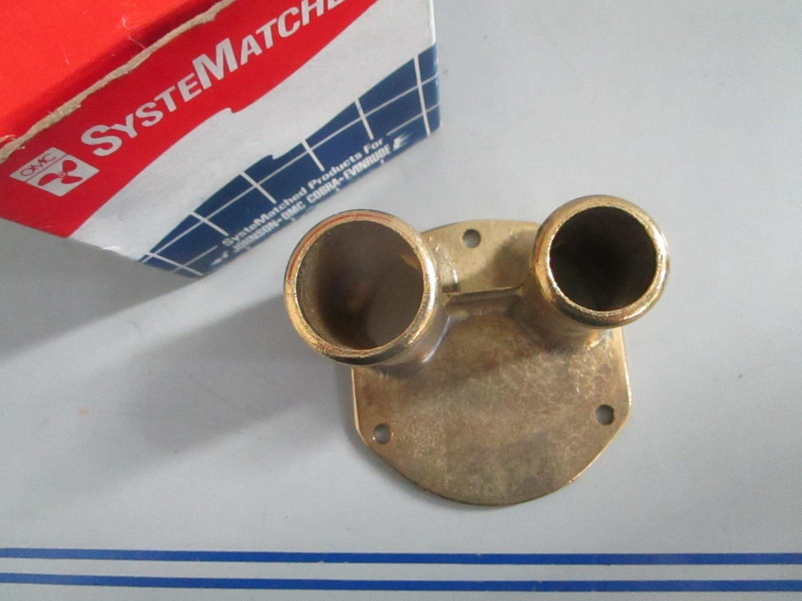NEW OEM 3851697 OMC Johnson Evinrude Cover 0820
