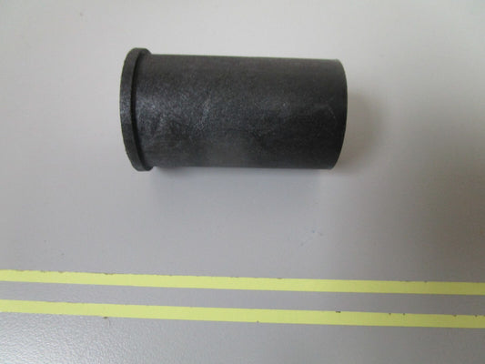 *NEW OEM* 0810 OMC Johnson Evinrude Sleeve 354580 0354580