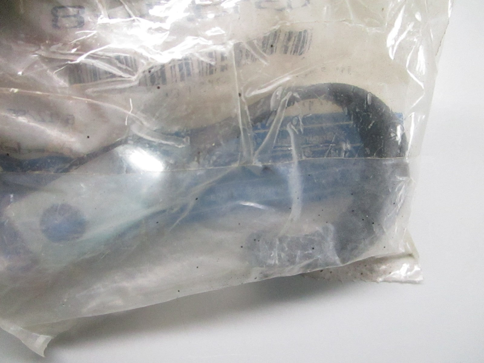*NEW OEM* 0810 Volvo Penta Bracket Clamp 834974