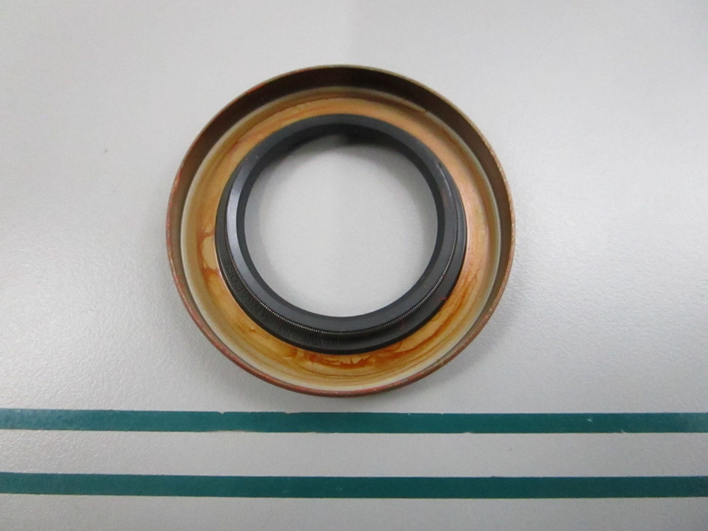 NEW OEM UF0144E0 NOK Oil Seal 0810