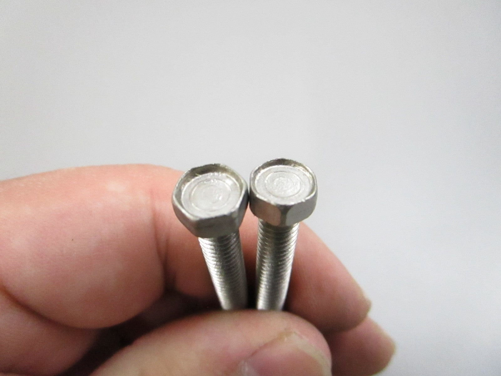 NEW OEM (LOT OF 2) 10-90815 Mercury Quicksilver Screw 0810