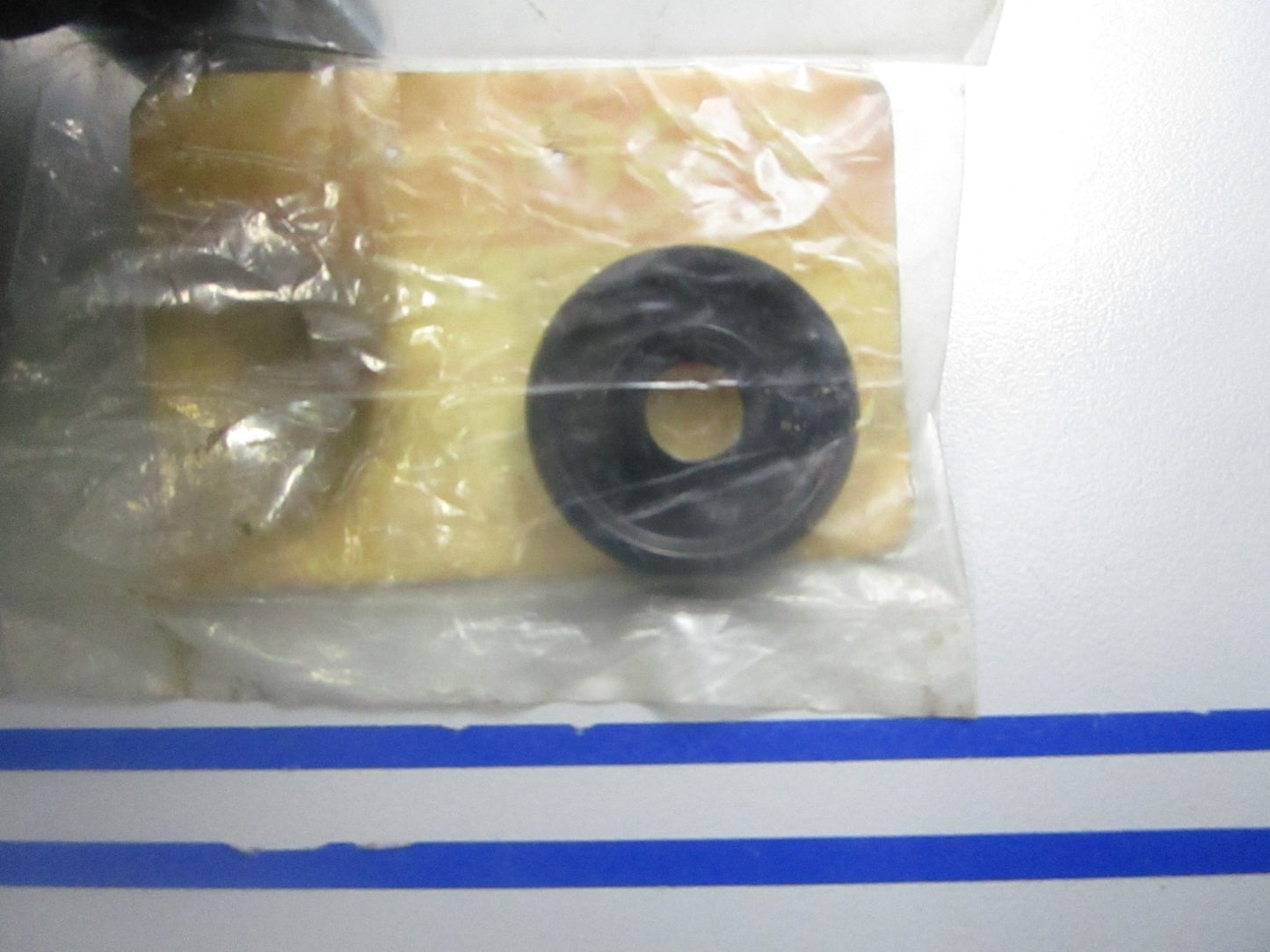 *NEW OEM* 0810 Suzuki Oil Seal 09284-08005