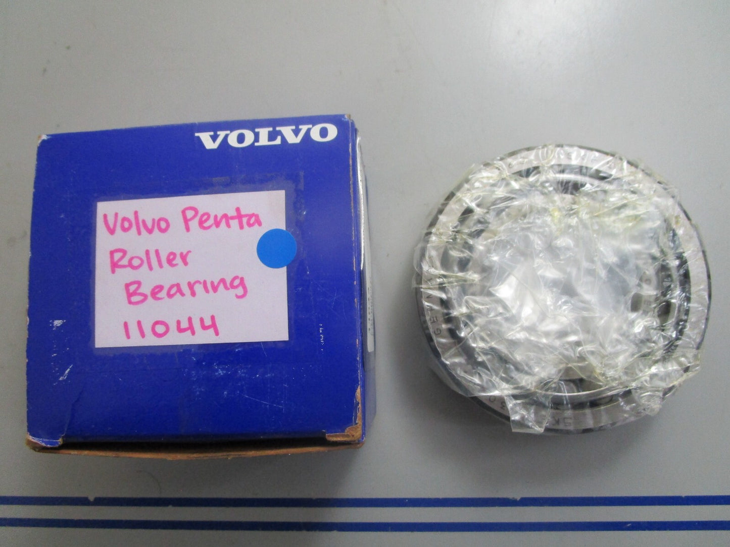 *NEW OEM* 0820 Volvo Penta Roller Bearing 11044