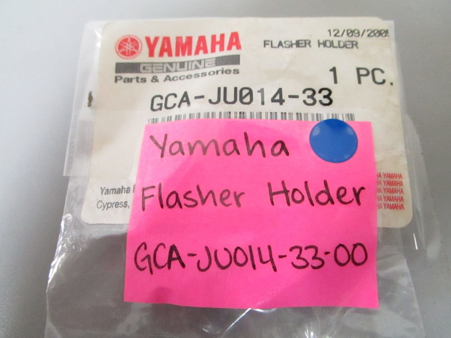 NEW OEM GCA-JU014-33-00 Yamaha Flasher Holder 0810
