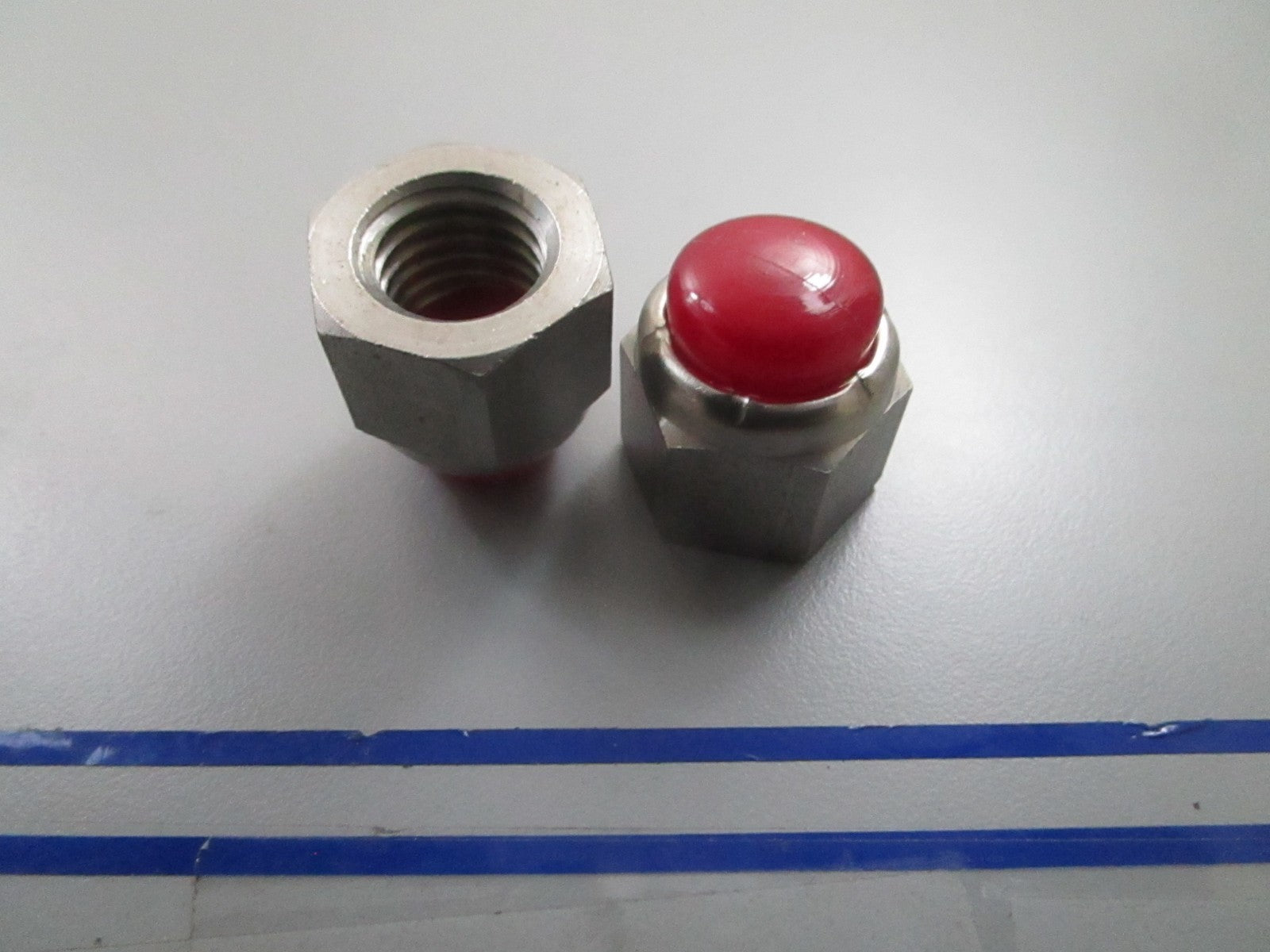 *NEW OEM* (LOT OF 2) 0810 Mercury Quicksilver Propeller Nut 11-69578