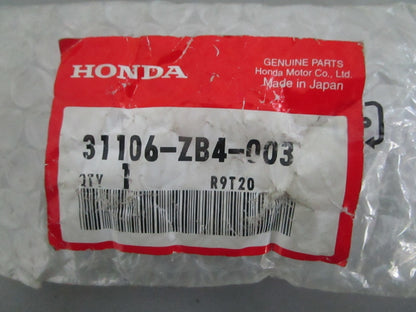 *NEW OEM* 0820 Honda Brush Assy 31106-ZB4-003