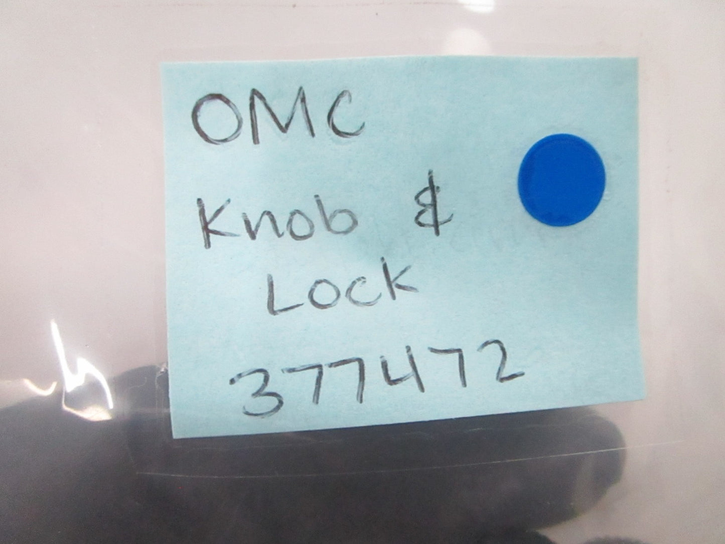 *NEW OEM* 0810 OMC Johnson Evinrude Knob & Lock 377472 0377472