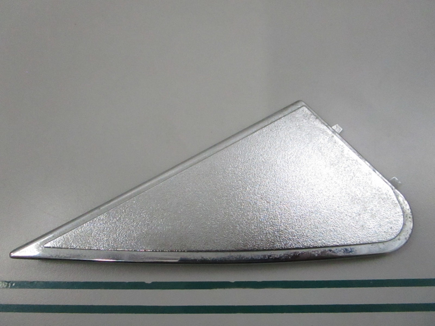 NEW OEM 1237250411 Mercedes-Benz Cover Plate 0810