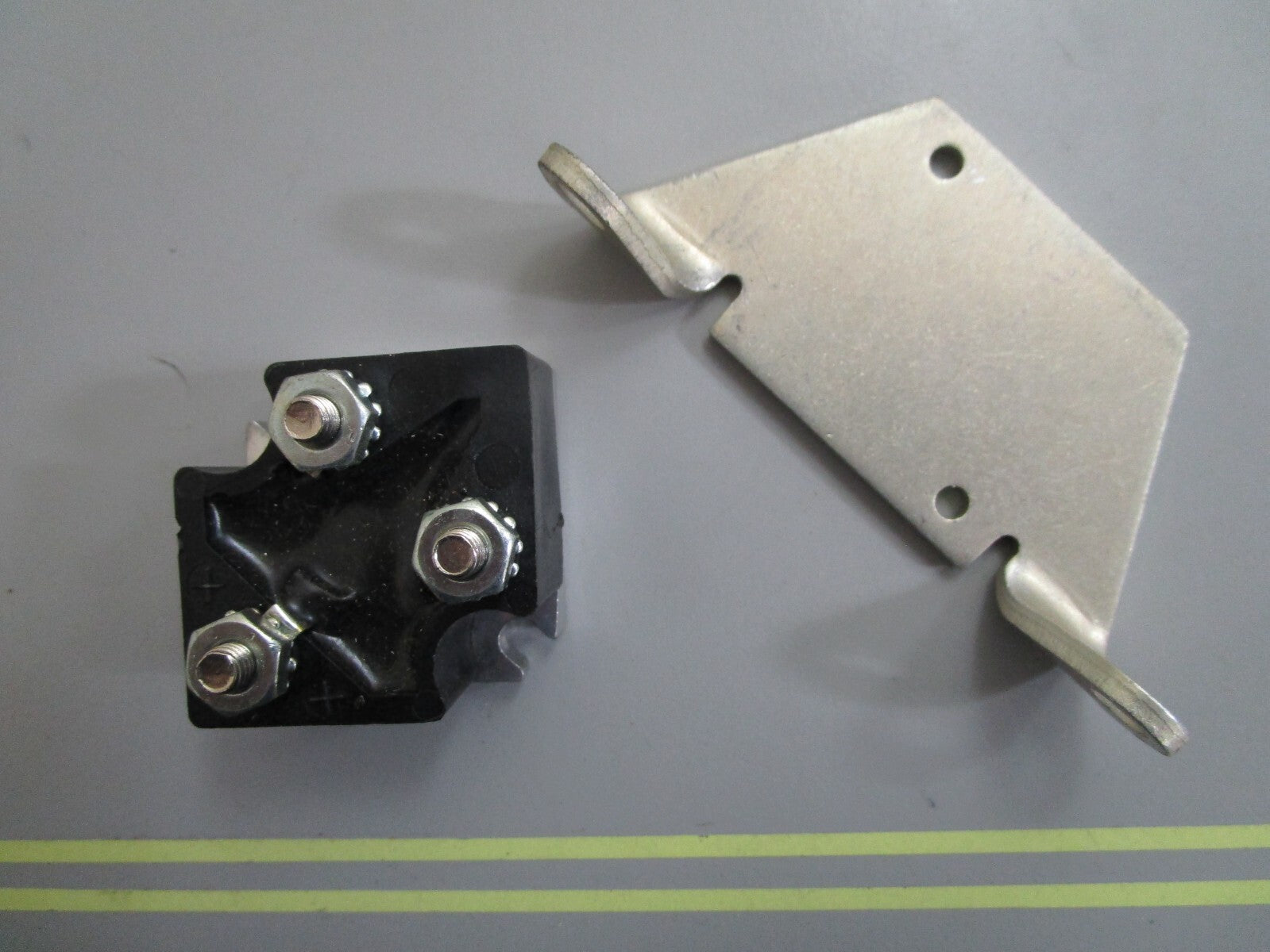 *NEW OEM* 0820 Mercury Quicksilver Rectifier & Bracket 78614A1