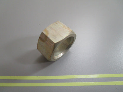 *NEW OEM* 0750 OMC Johnson Evinrude SPACER NUT 317793 0317793