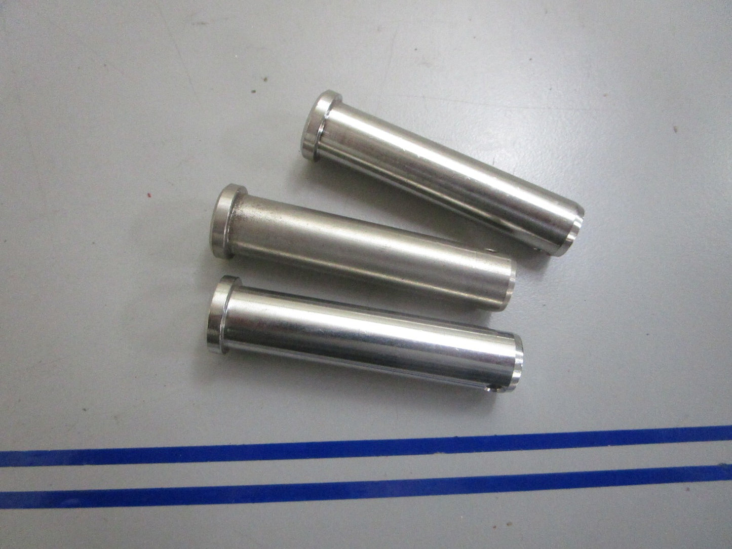*NEW OEM* (LOT OF 3) 0810 Volvo Penta Clevis Pin 3853308