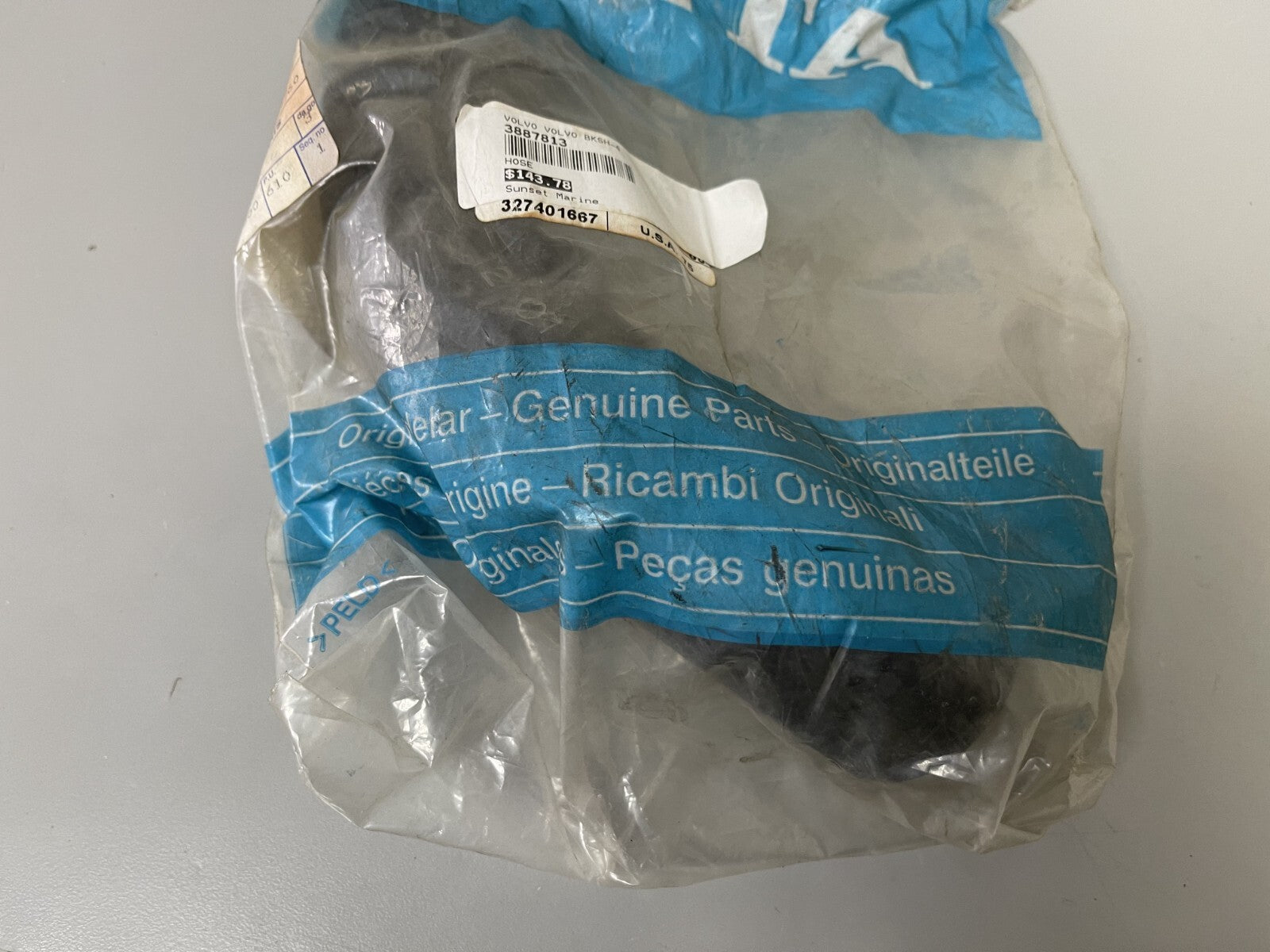 *NEW OEM* 0670 Volvo Penta Hose 3887813