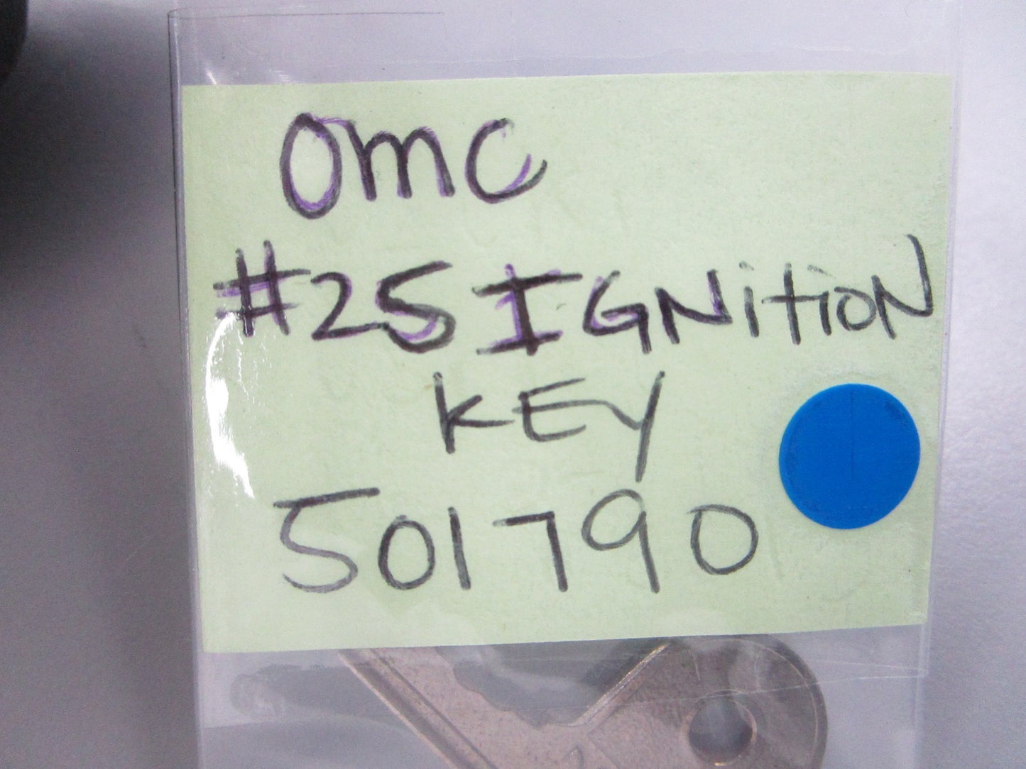 NEW OEM 501790 0501790 OMC Johnson Evinrude #25 Ignition Key 0810