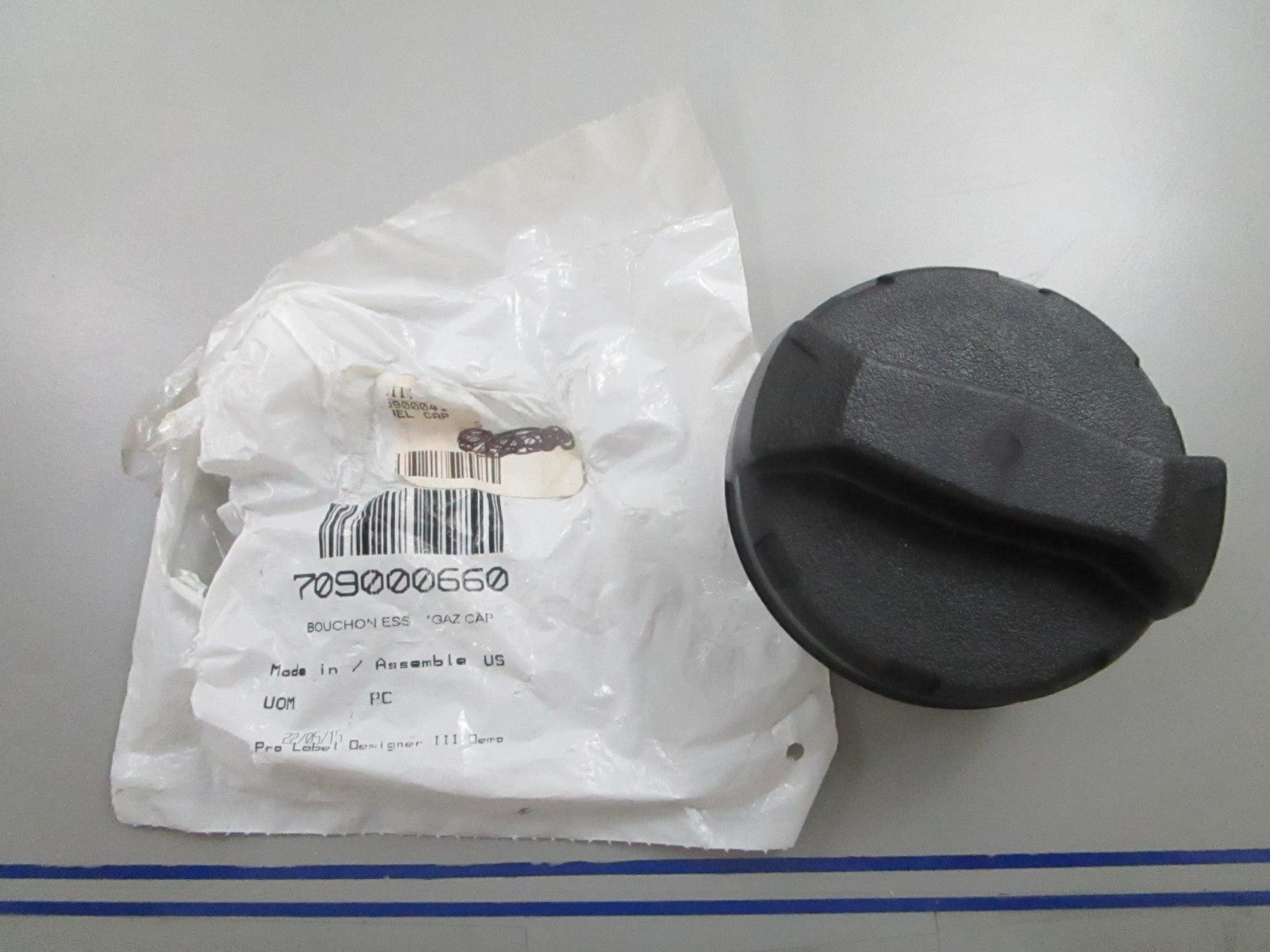 *NEW OEM* 0810 Can-Am BRP Fuel Gas Cap 709000660