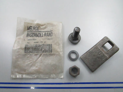 *NEW OEM* 0810 Bobcat Bucket Tooth 6651555