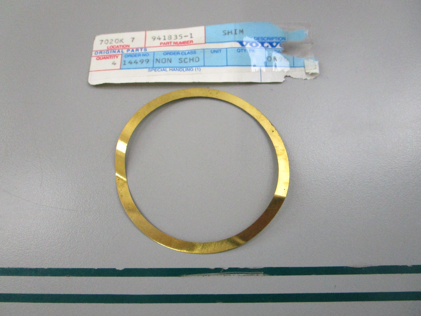 NEW OEM 941835 Volvo Penta Shim 0810