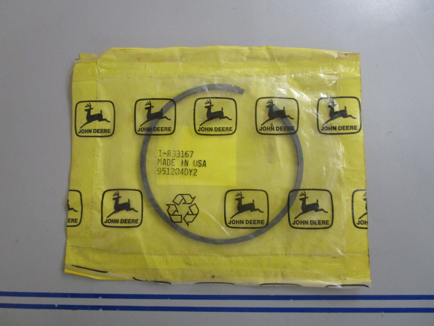 *NEW OEM* 0810 John Deere Sealing Ring R33167