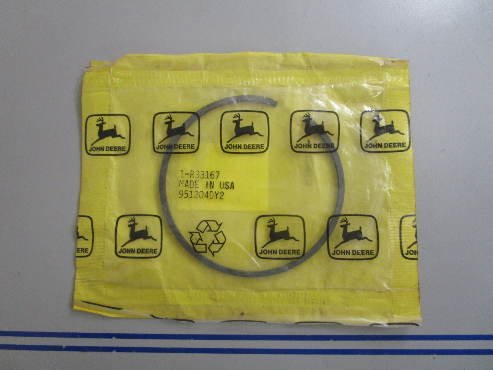 *NEW OEM* 0810 John Deere Sealing Ring R33167