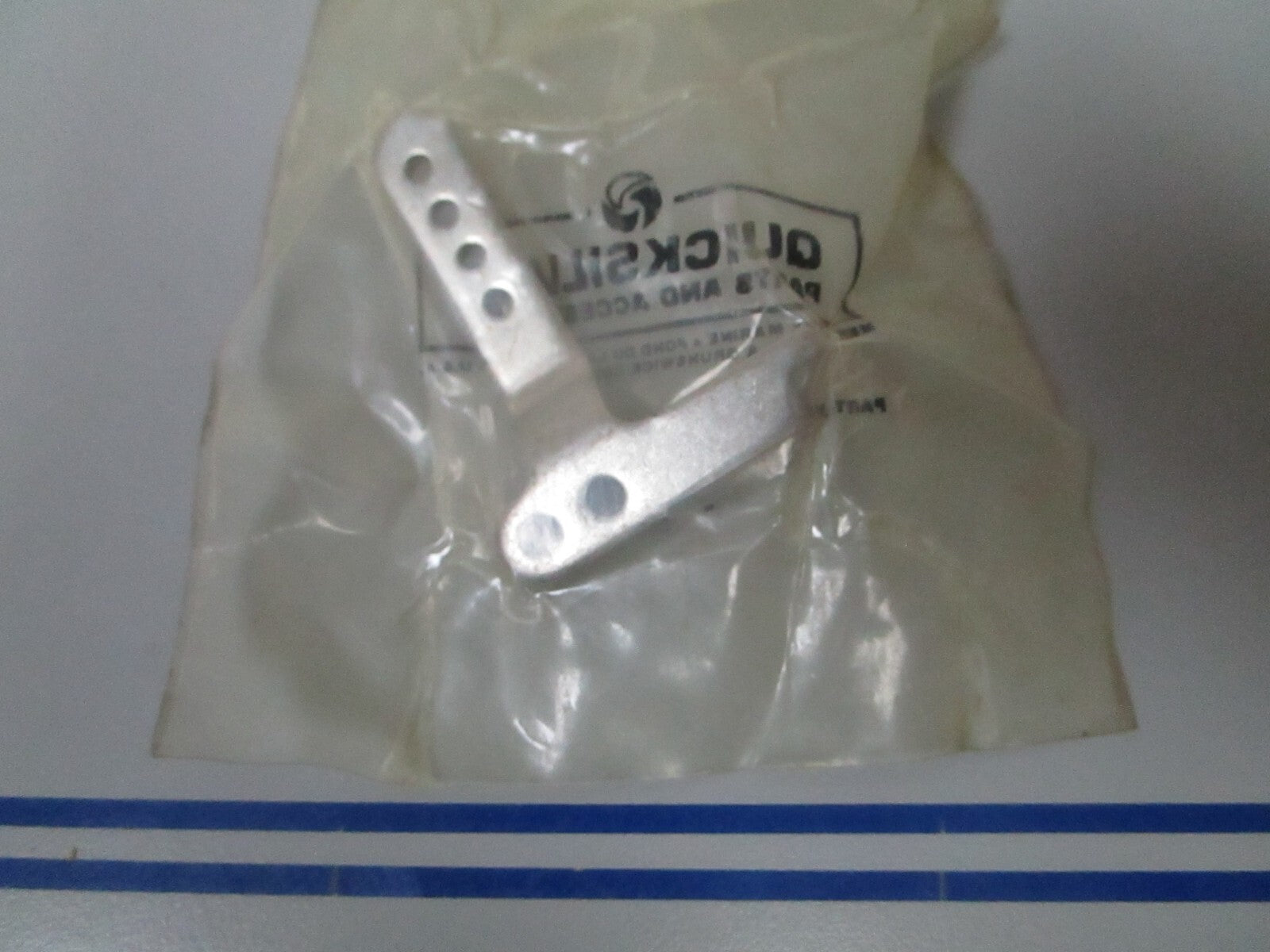 *NEW OEM* 0810 Mercury Quicksilver Cowl Latch Arm 72791