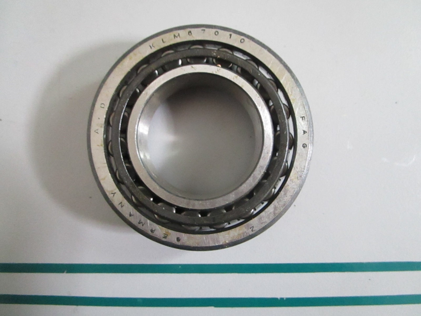 NEW OEM KLM67048 KLM67010 FAG Bearing 0820