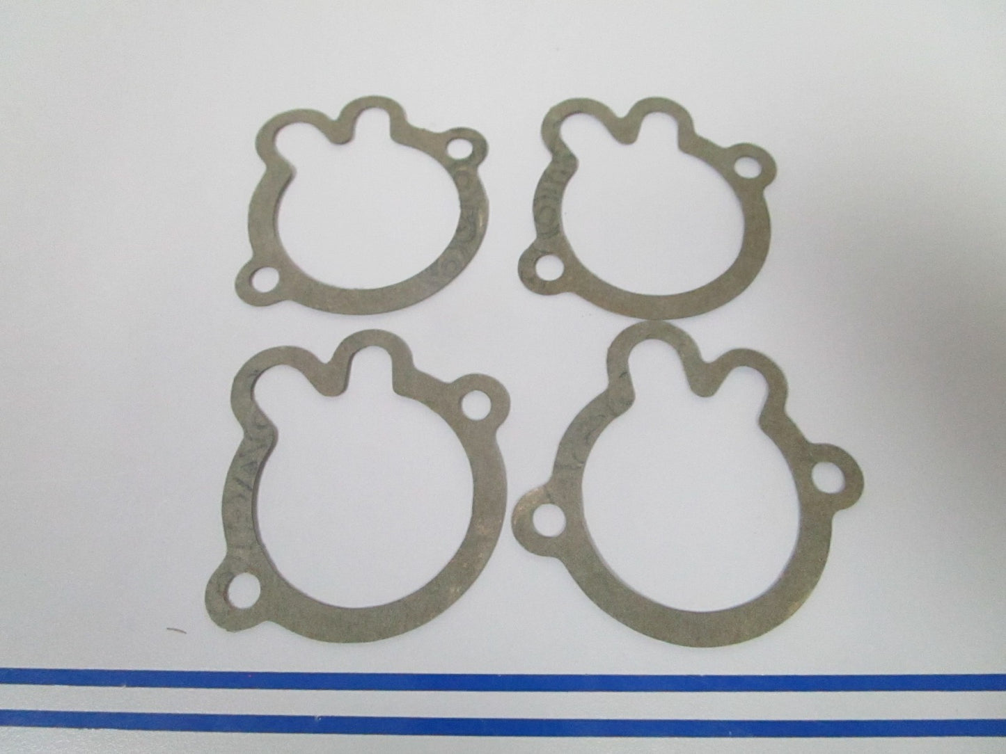 NEW OEM (LOT OF 4) 305441 0305441 OMC Johnson Evinrude Gasket 0810