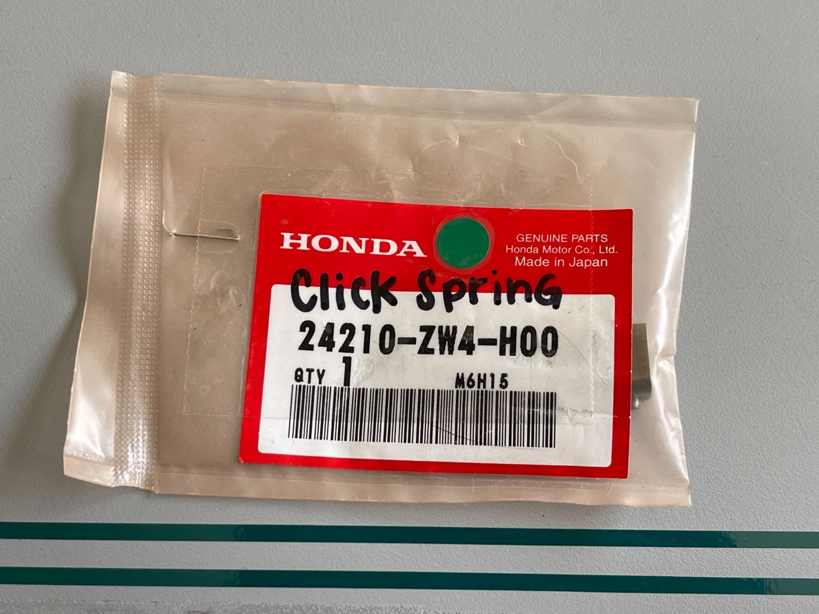 NEW OEM 24210-ZW4-H00 Honda Click Spring 0810