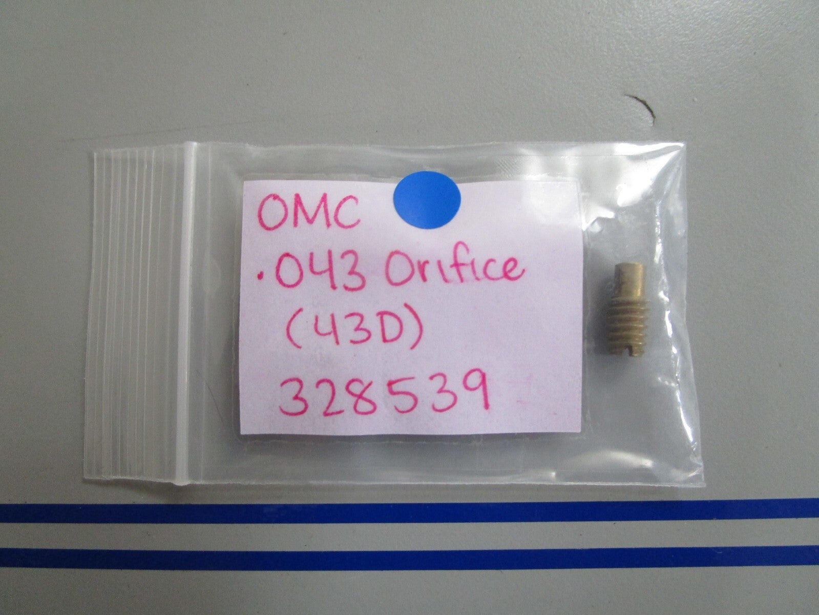 *NEW OEM* 0810 OMC Johnson Evinrude .043 Orifice (43D) 328539 0328539