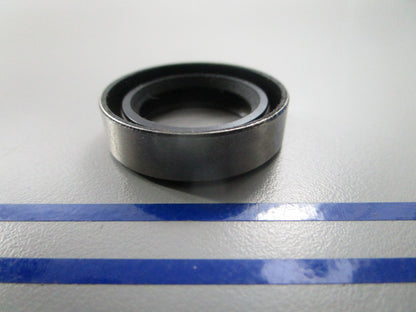 NEW OEM 309733 0309733 OMC Johnson Evinrude Crankshaft Seal 0810