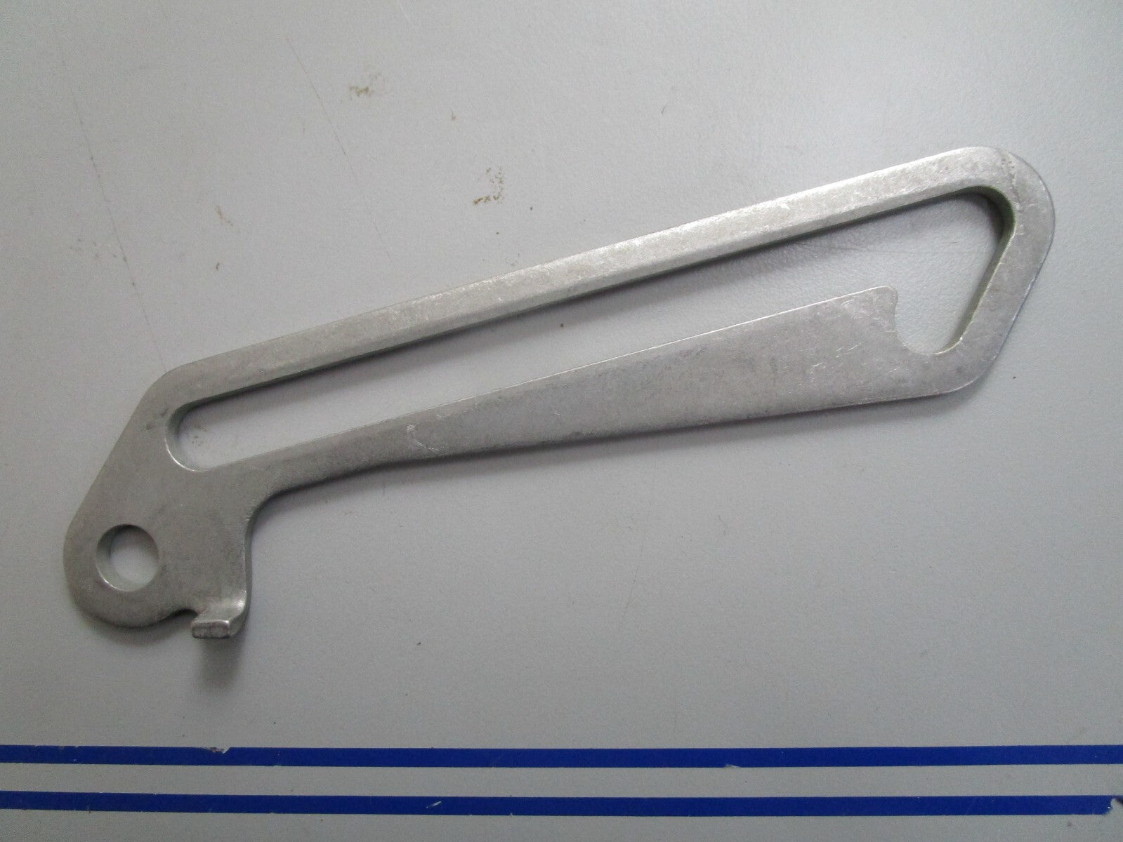 *NEW OEM* 0820 OMC Johnson Evinrude Tilt Lock 329498 0329498