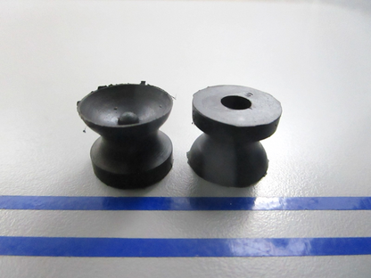 NEW OEM (LOT OF 2) 09329-05007 Suzuki Cushion 0810