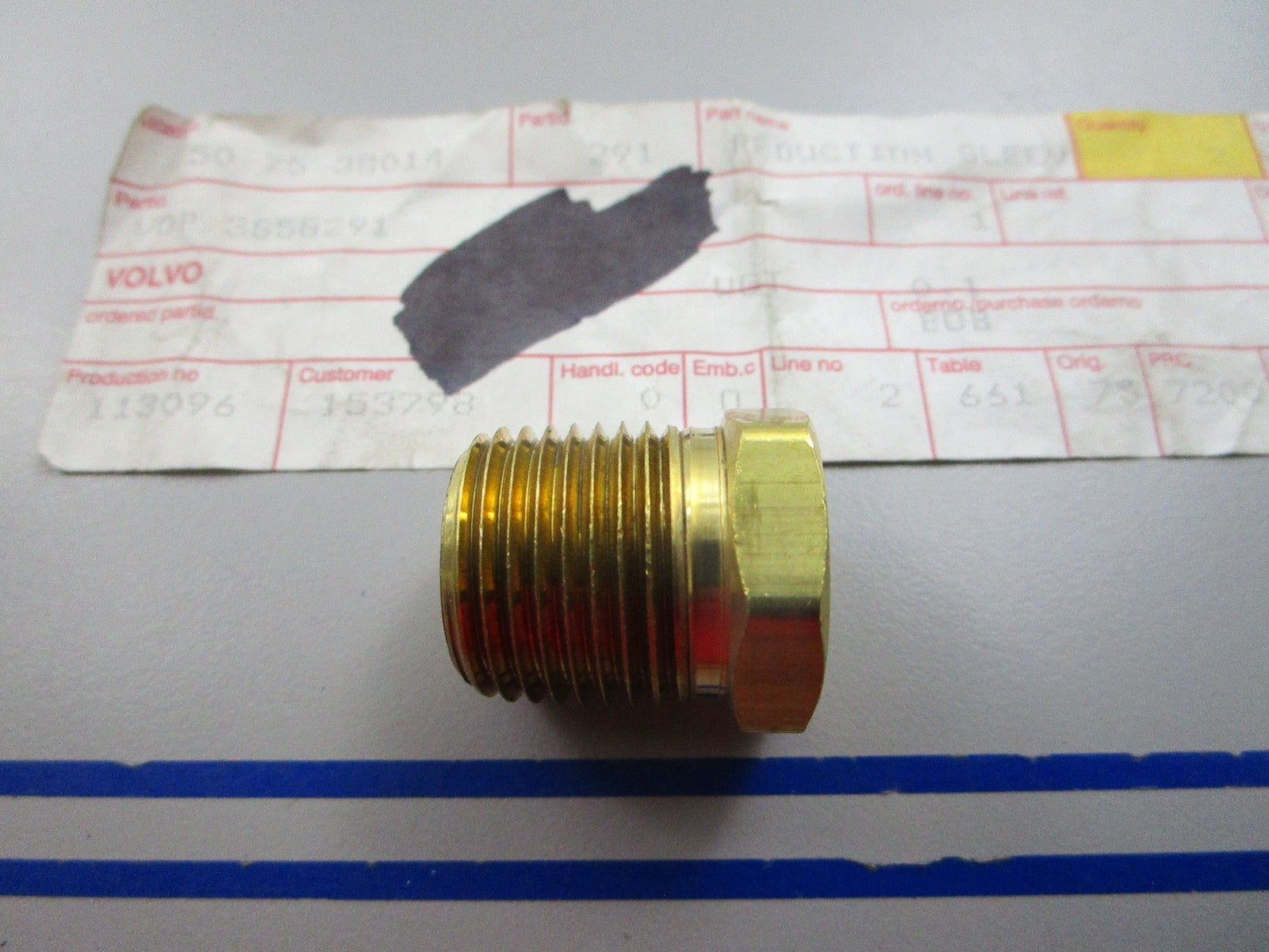 NEW OEM 3858291 Volvo Penta Reduction Sleeve 0810