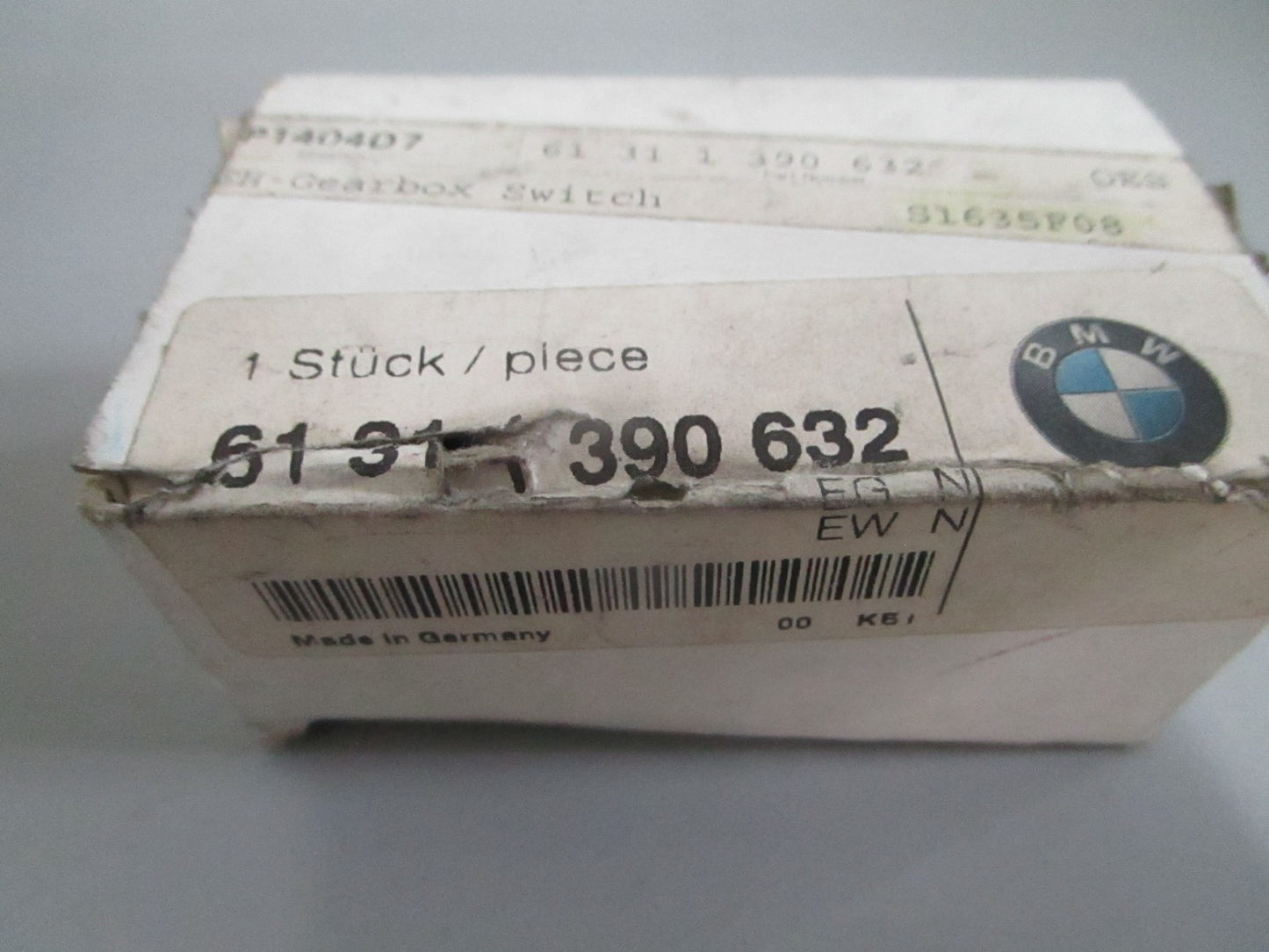 NEW OEM 61311390632 BMW Gearbox Switch 0820