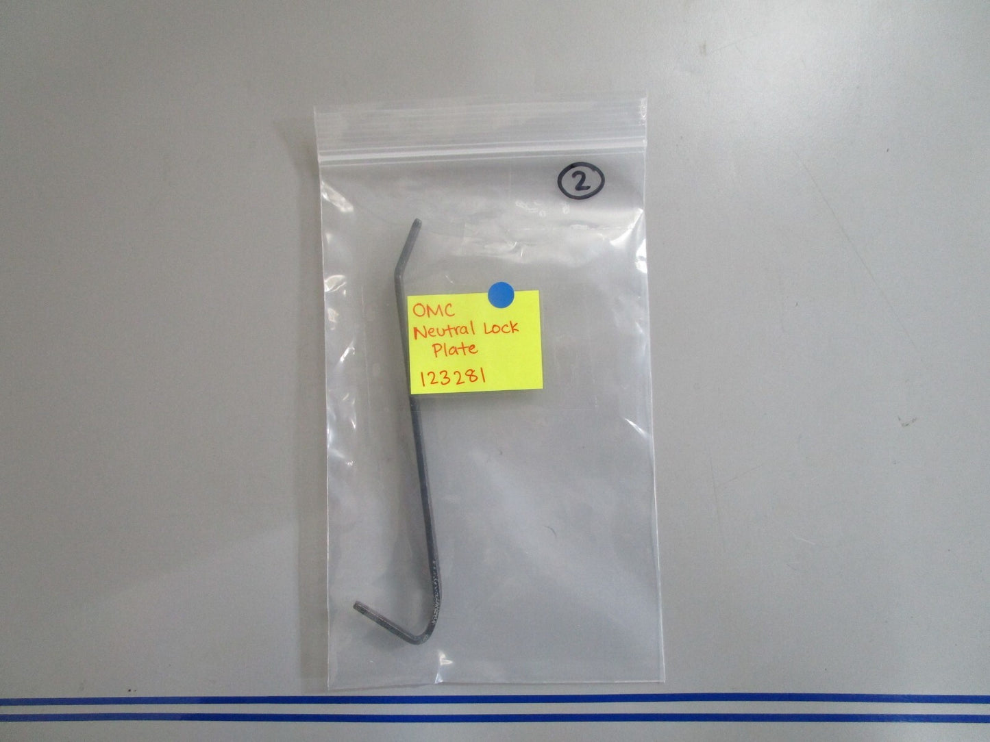 *NEW OEM* 0770 OMC Johnson Evinrude Neutral Lock Plate 123281 0123281