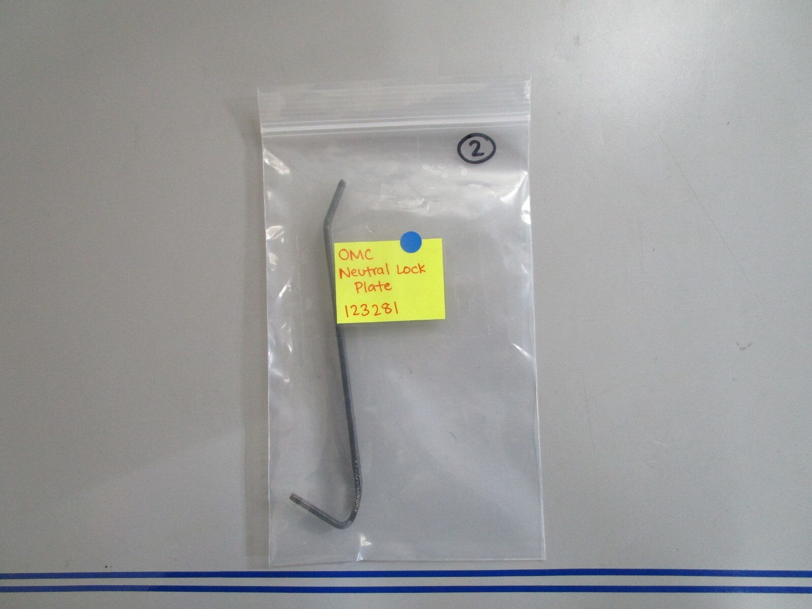 *NEW OEM* 0770 OMC Johnson Evinrude Neutral Lock Plate 123281 0123281
