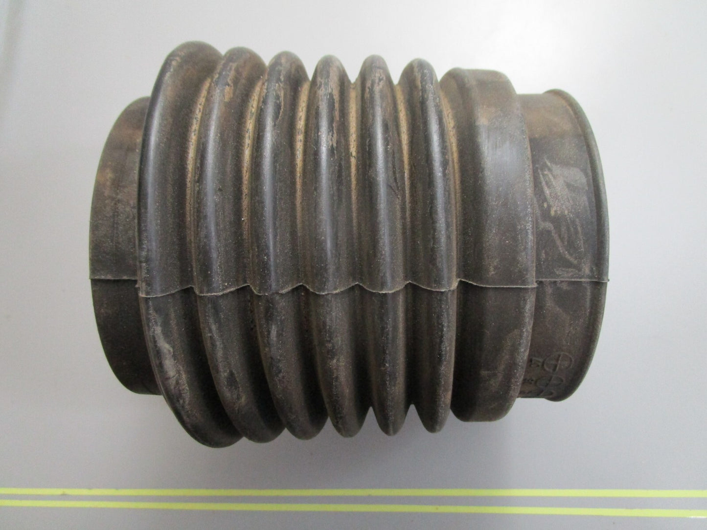 *NEW OEM* 0820 Volvo Penta Bellows 3854127