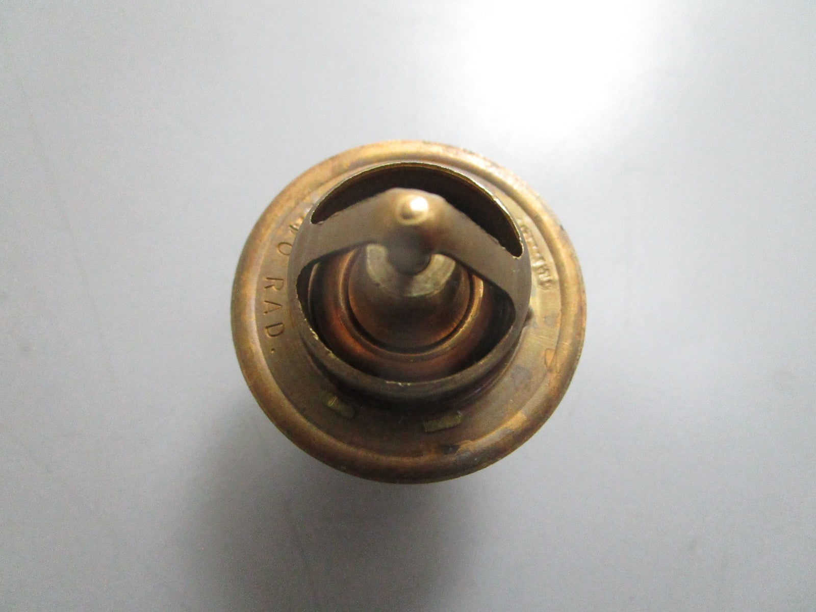 *NEW OEM* 0820 Volvo Penta Thermostat 21148403