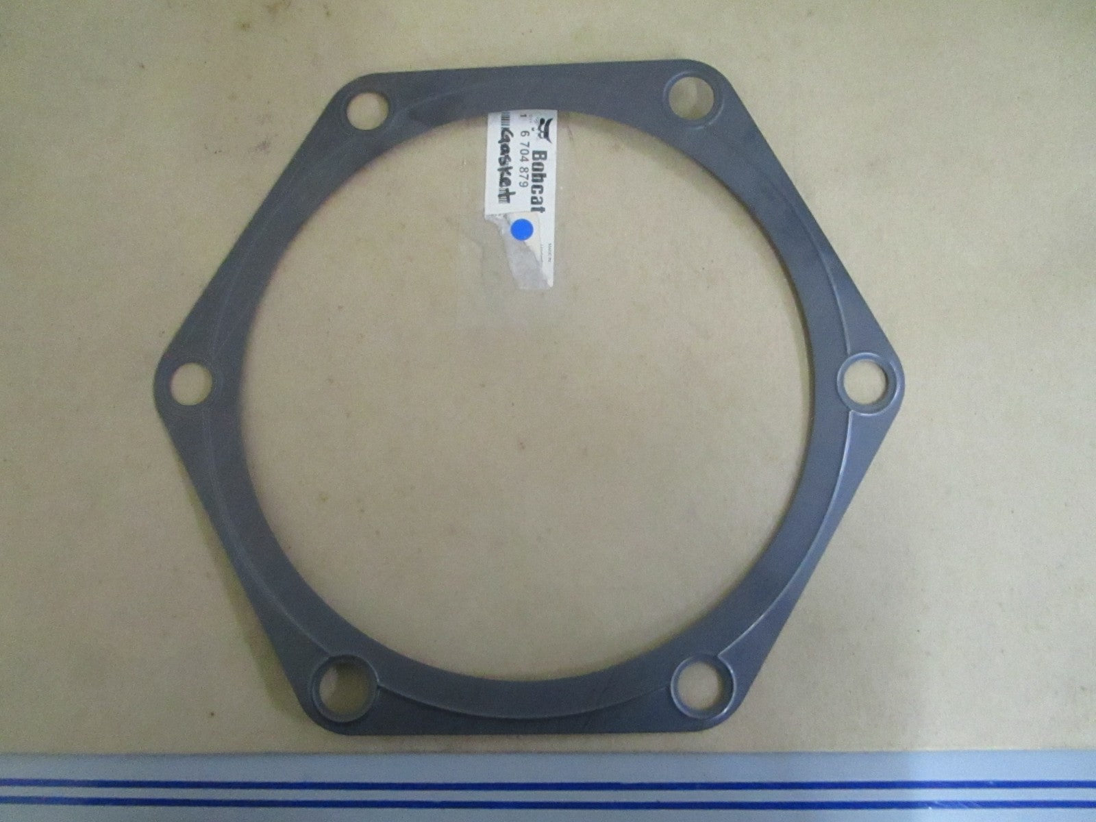 *NEW OEM* 0820 Bobcat Gasket 6704879
