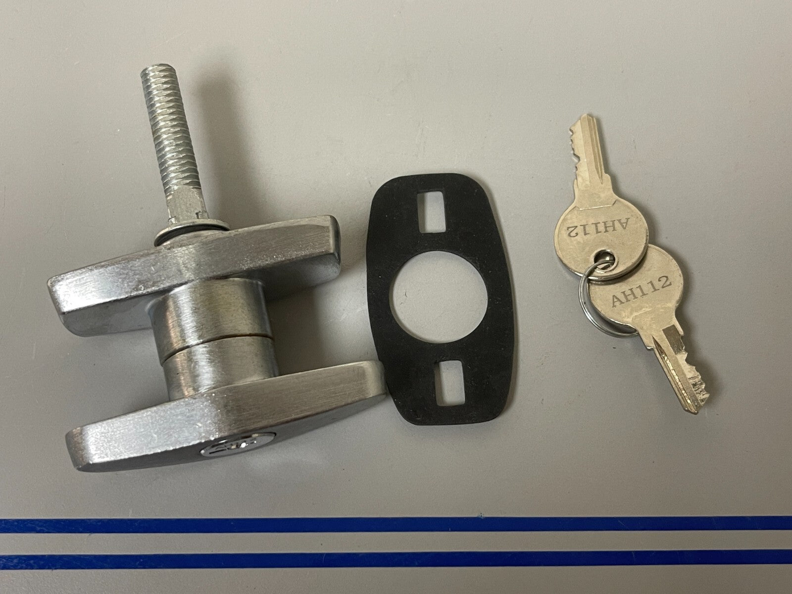 *NEW OEM* 0720 Generac AH112 Key & Handle W/O Cam 0H3792B